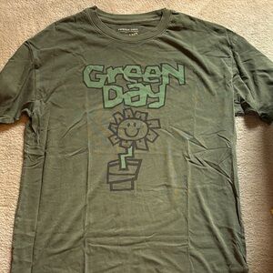 Green Day Graphic T-Shirt - Olive
